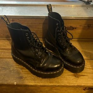 Dr Martens Sinclair Platform Boots